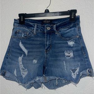 Cute Dark Wash Denim Shorts!